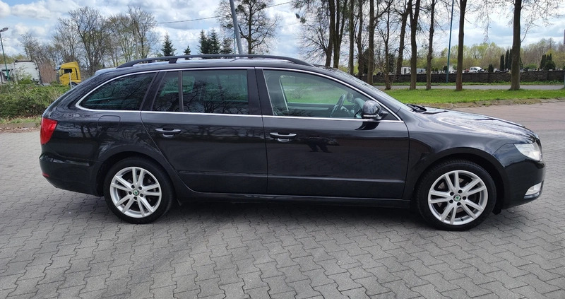 Skoda Superb cena 35900 przebieg: 277000, rok produkcji 2013 z Praszka małe 497